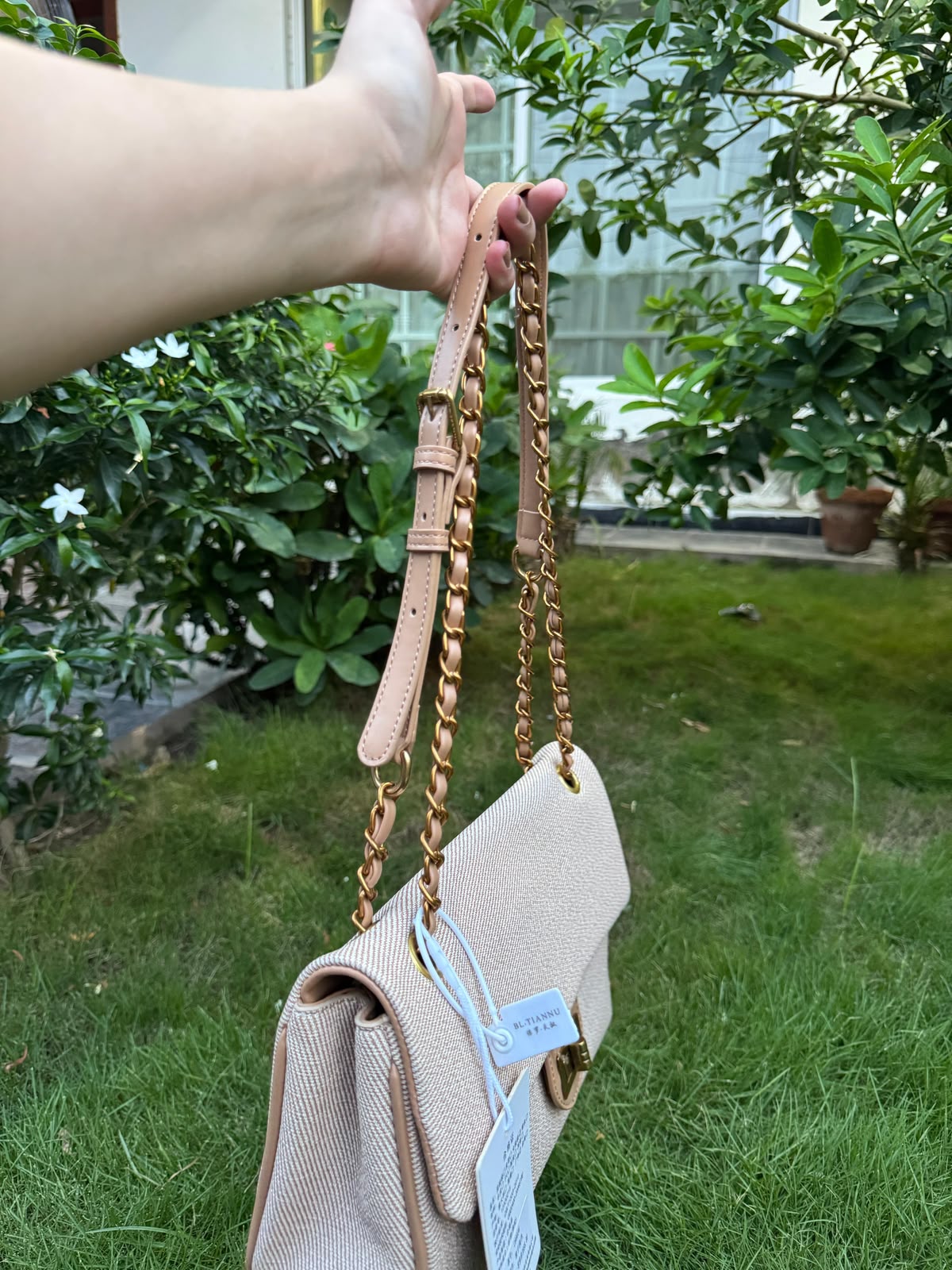 Aesthetic Textured Crossbody Bag